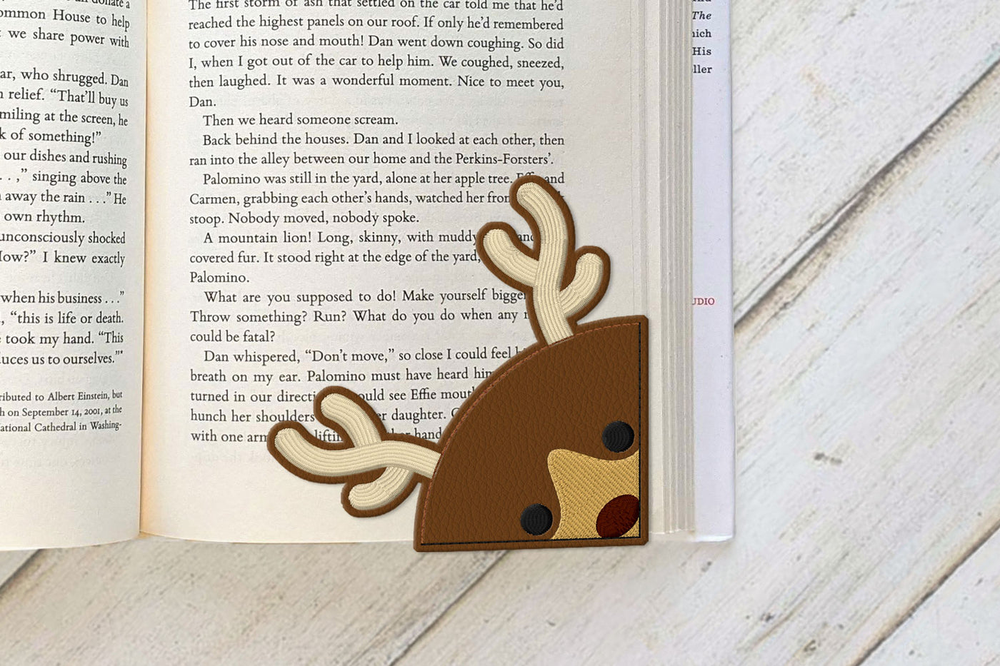 Reindeer Face Corner Bookmark ITH Applique Embroidery File