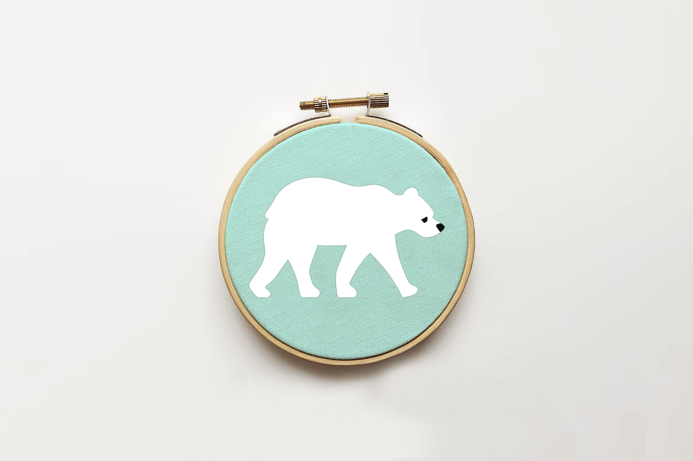 Walking bear design in polar bear colors