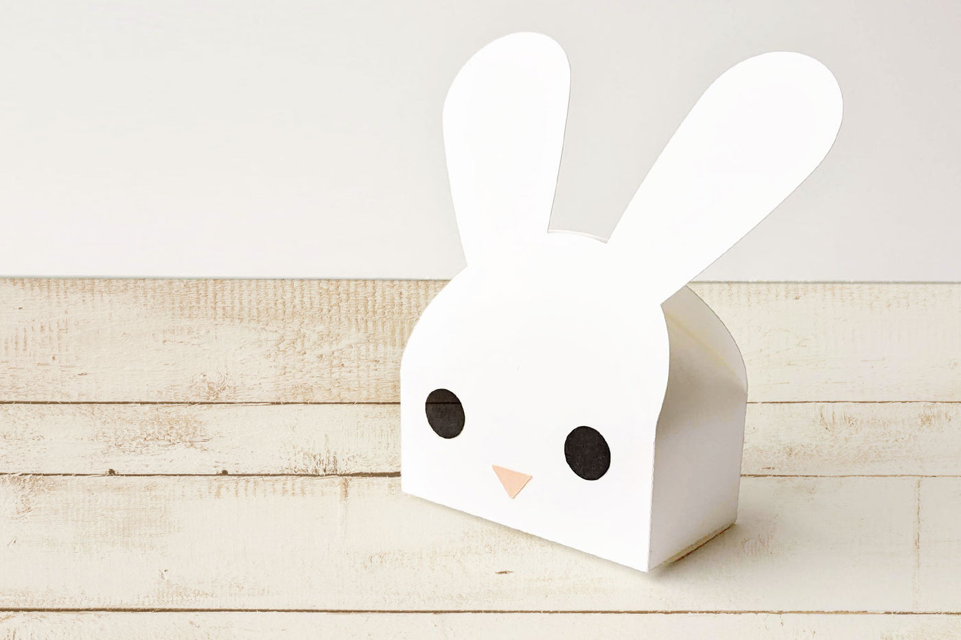 Bunny face gift box svg
