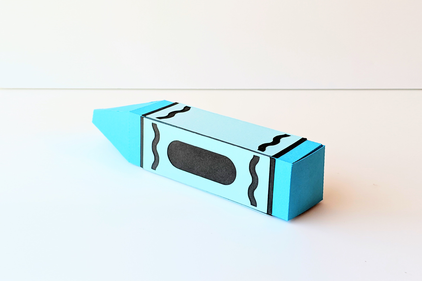 Crayon gift box SVG