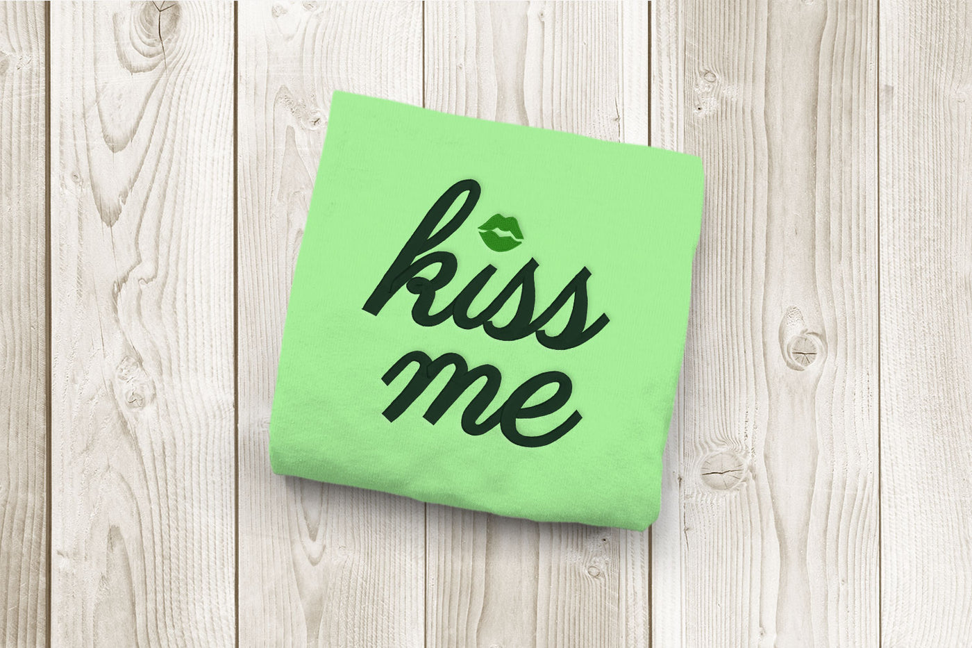 Kiss me embroidery with lips