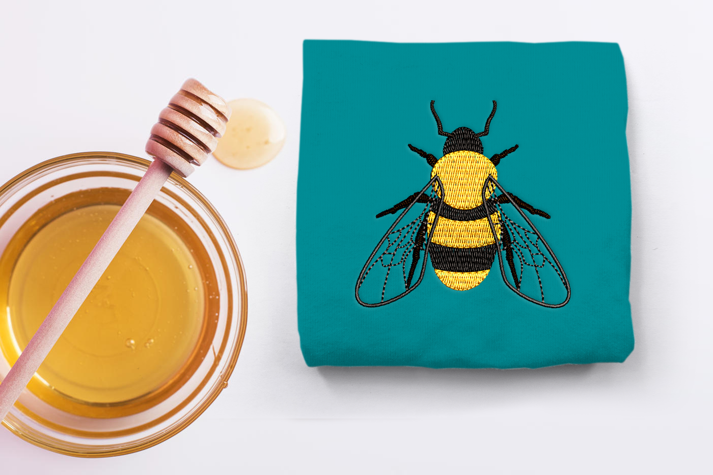 Realistic honey bee mini embroidery