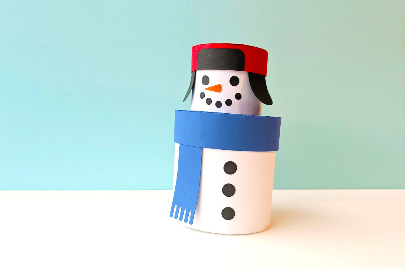 Round snowman gift boxes
