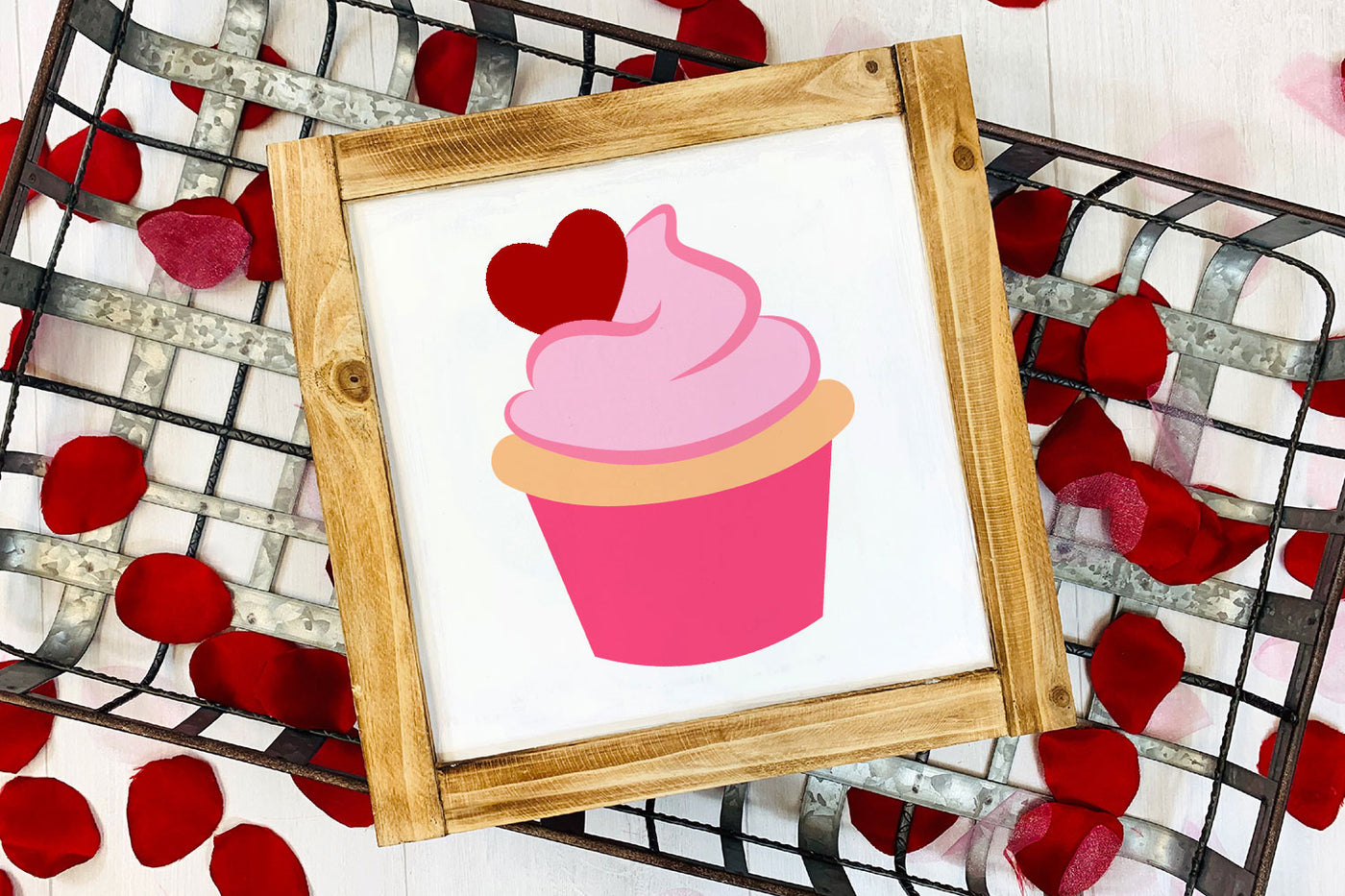 Valentine's day cupcake with heart SVG design