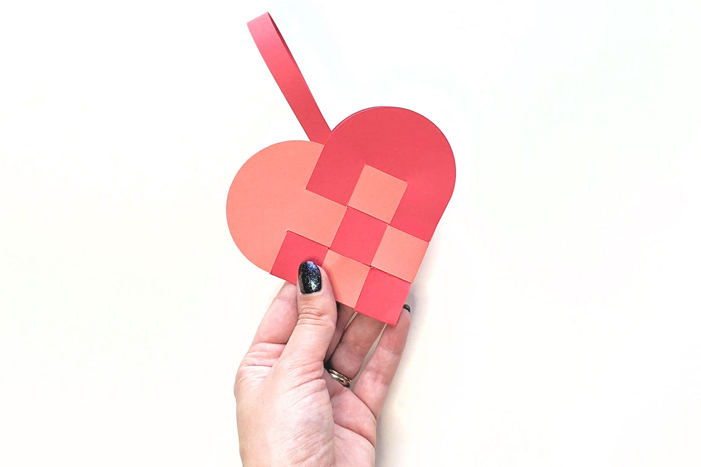 Woven heart basket SVG template