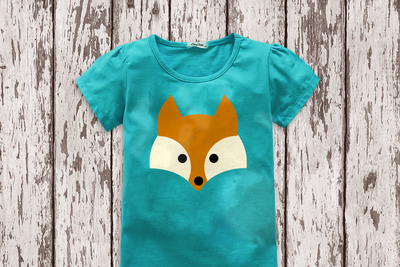 Fox face on a turquoise tee