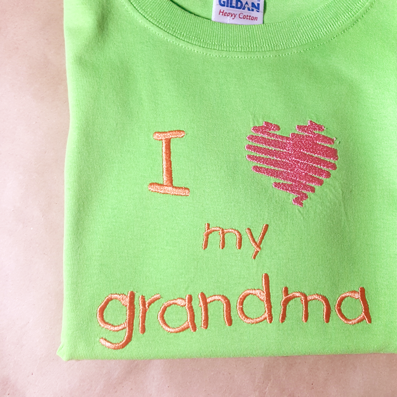 Embroidered design that says "I heart my grandma"